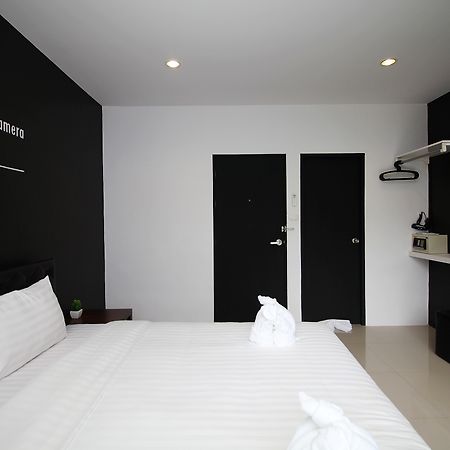 The Artist House Hotel Patong Exterior photo