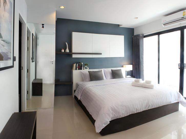 The Artist House Hotel Patong Exterior photo