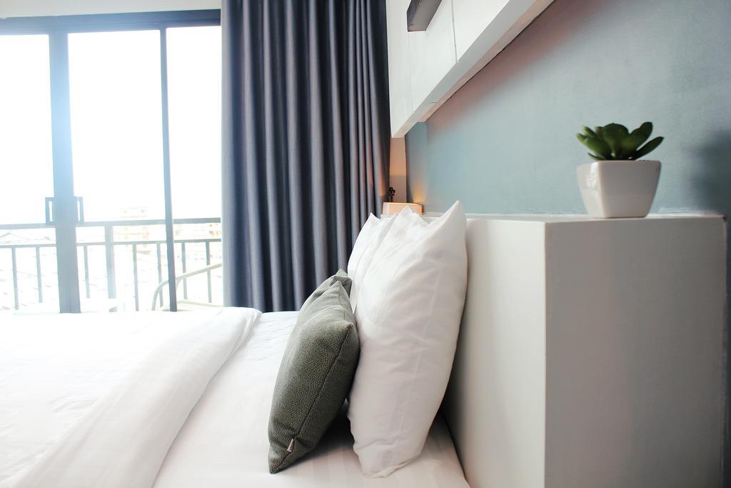 The Artist House Hotel Patong Exterior photo